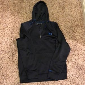 Black hooded Under Armour Cold Gear Storm hoodie.  Men’s small, great shape